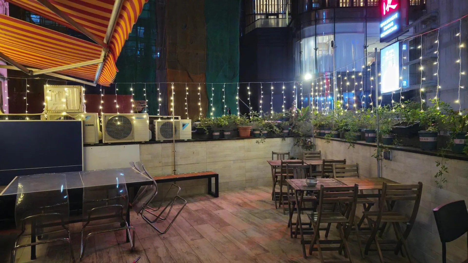 カプセルホテル Sleep Cubee Hostel 香港 中国